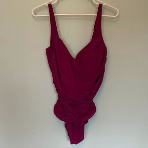 Gottex swimwear women’s size 12 one piece pink scoop back adjustable straps